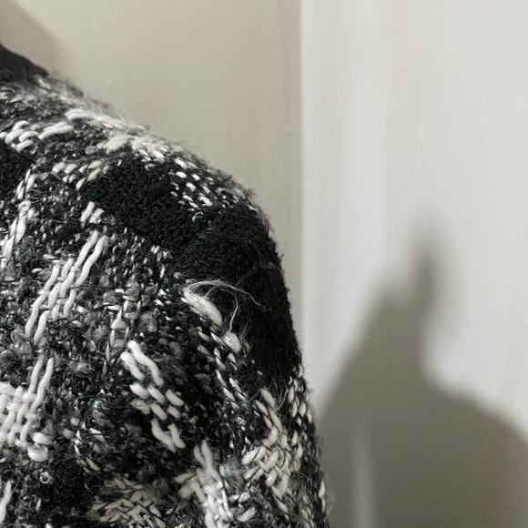 Chico's Black and White Tweed Jacket Size 1 = Medium - Picture 8 of 10